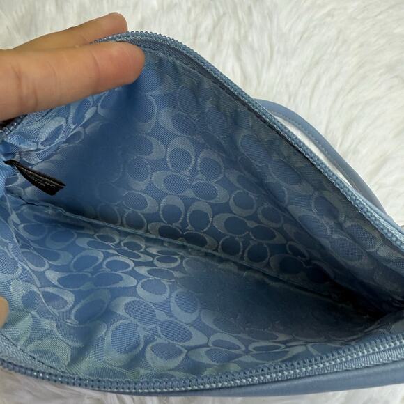 Vintage COACH y2k Soho Blue Wristlet - Picture 5 of 10